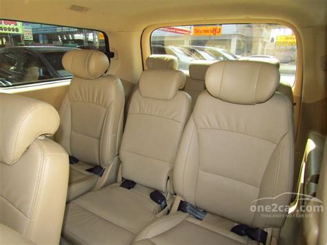 Hyundai H 1 2017 Deluxe 25 In กรุงเทพและปริมณฑล Automatic Van สีดำ For