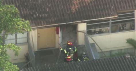 Nearly A Dozen Displaced After Coral Springs Apartment Fire Cbs Miami