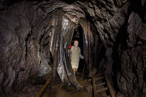 Mineshaft Billeder Gennemse 4 437 Stockfotos Vektorer Og Videoer