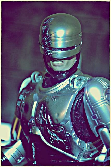 Hot Toys MMS203 Robocop