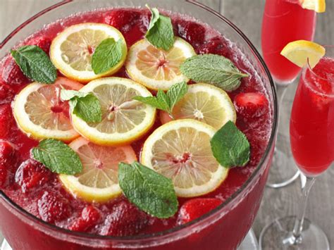 Christmas Punch Recipes And Drinks For A Crowd