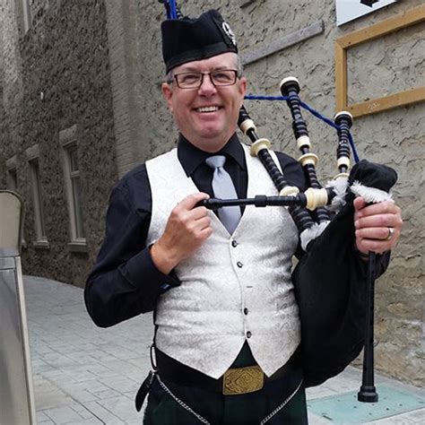 Bagpipe Player Canada Traditional Musician Scarlett Entertainment