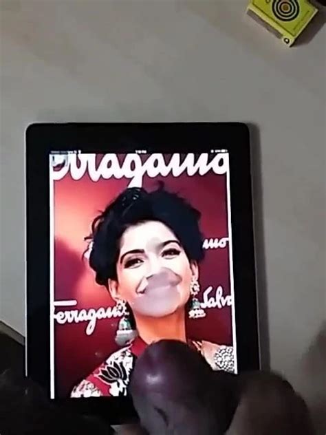 Sonam Kapoor Cum Tribute Gay Man Man Porn Xhamster
