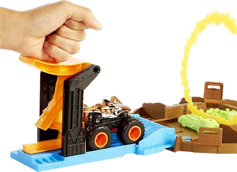 Tor Hot Wheels Monster Truck Opona Kaskaderska Arena GYN Bawiaki Markowe Zabawki W