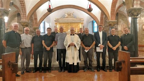 Una Celebrazione Con I Nuovi Parroci Diocesi Di Lodi