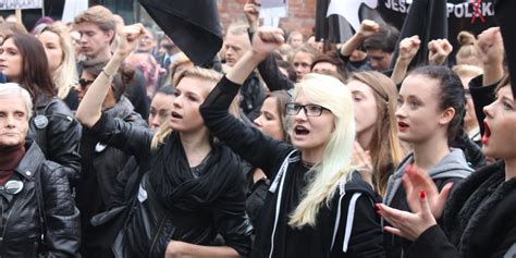 Czarny Wtorek Dzi Demonstracje I Zbi Rka Podpis W W Ca Ej Polsce