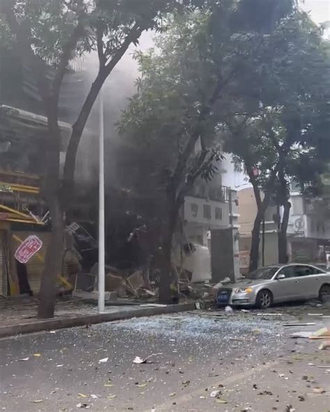 广东汕头一快餐店发生煤气瓶闪爆致1死6伤 事件 金平区 发生爆炸