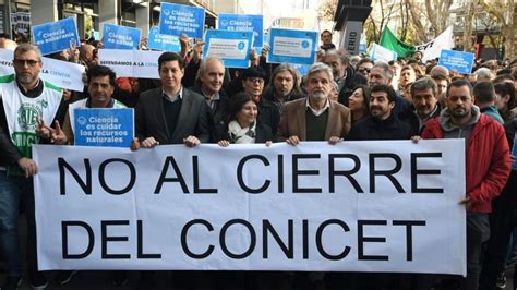 Científicos Del Conicet Se Movilizaron En Rechazo A La Propuesta De