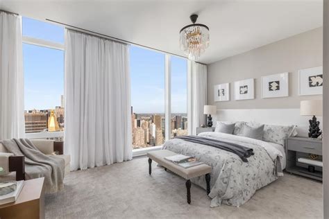 Live In The Lap Of Luxury In These Expansive New York Apartments Luxury Apartments Interior