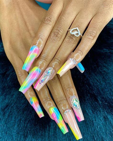 Jahari On Instagram Stripez Nailsofinstagram Blacknailtech