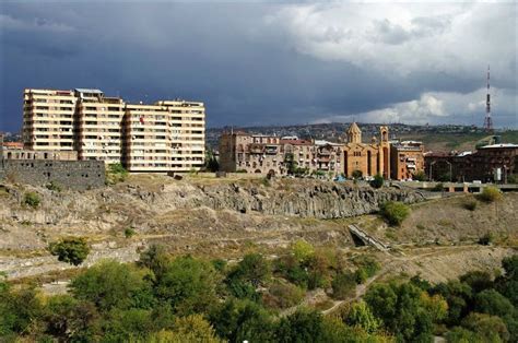 Pin by Ners Hayk on АРМЕНИЯ Yerevan Natural landmarks Yerevan armenia