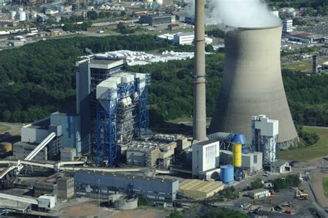 Un Nouvel Lectricien Eph D Barque En France Et Mise Sur Le Charbon