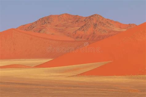 La Famosa Duna El Parque Nacional Namibnaukluft De Namibia Foto De