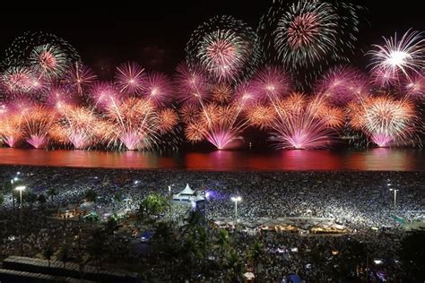 Veja 6 festas de Réveillon vista para os fogos no Rio de Janeiro