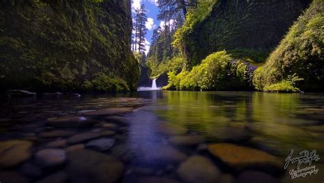 Punchbowl Falls Oregon Punchbowl Falls Travel Outdoors Oregon