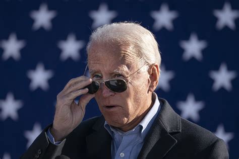 Joe Biden S Aviator Sunglasses Project U S Daring Persistence