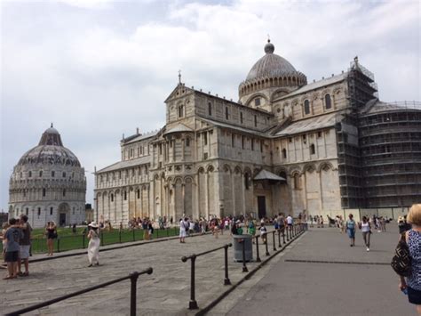 Galileo Galileis Leaning Tower Of Pisa Experiment