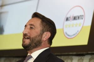 Lex M5s Cancelleri A Caccia Di Un Partito Colloqui Con Forza Italia