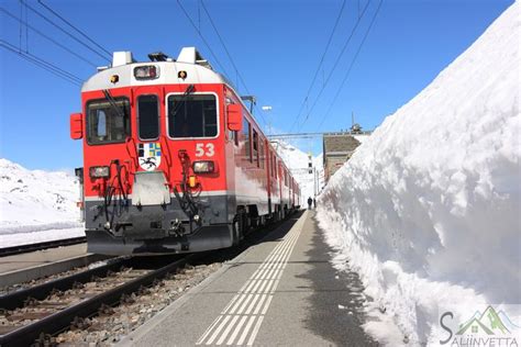 Trenino Rosso Del Bernina Patrimonio Unesco Patrimonio Mondiali Foto