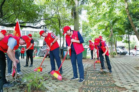 广西南宁：“志愿红”照亮城市文明志愿服务中国雷锋网