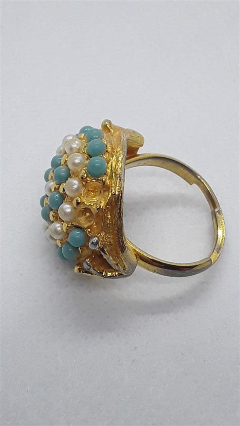 Vintage Sarah Coventry Gold Tone Ring With Pearls And Turquoise Stones