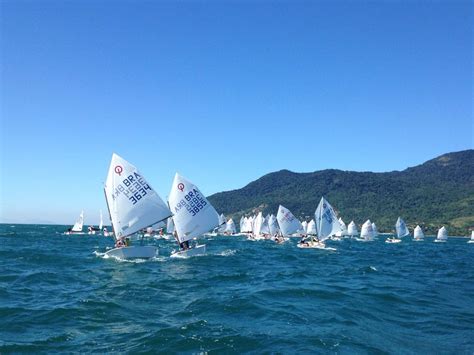 Flotilha De Optimist Do ICSC Disputa Seletiva Para O Mundial Em