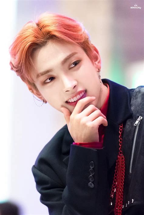 Pin By 👉🏼elinorskworldzone🤫 On Ateez Kim Hongjoong Boy Bands People