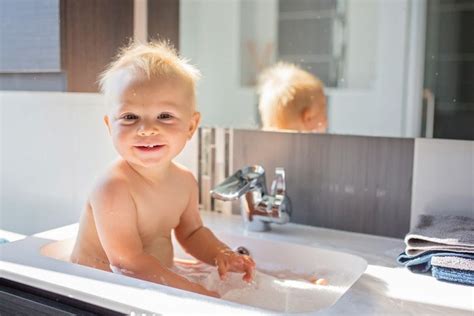 Игры с водой для детей | Nutrilak
