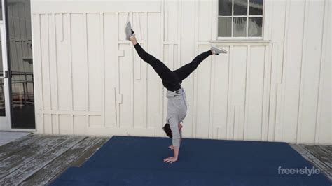 How To Balance In A Handstand Youtube