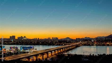 Time Lapse 4k Twilight Seoul City South Korea Hangang River And Banpo