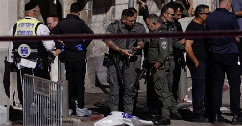 Adolescente Palestino Apuñala Y Mata A Policía Israelí En Jerusalén El