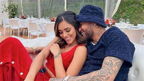 Neymar Y Su Novia