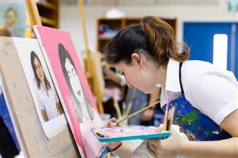 Exploring Art and Design Scholarships in European Schools - HpAndroid