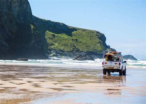 19+ Best Surfing Beaches in Cornwall for Beginners - cornishcompass.com