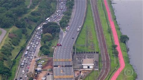 Trânsito Em Sp Fica 25 Acima Da Média Na Manhã Do 1º Dia útil Após