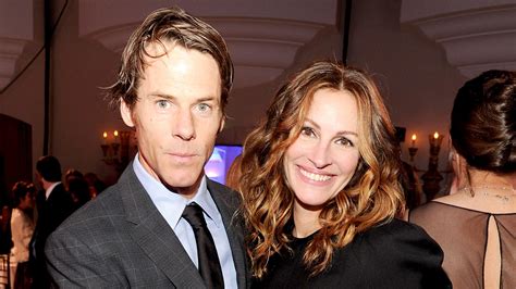 Julia Roberts On Hiding Danny Moder Divorce Rumors From Her Kids Us