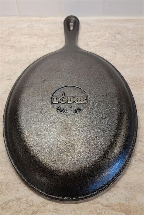 Lodge Cast Iron Oval OS2 Pan Seasoned Frying Pan Cast Iron Sizzler