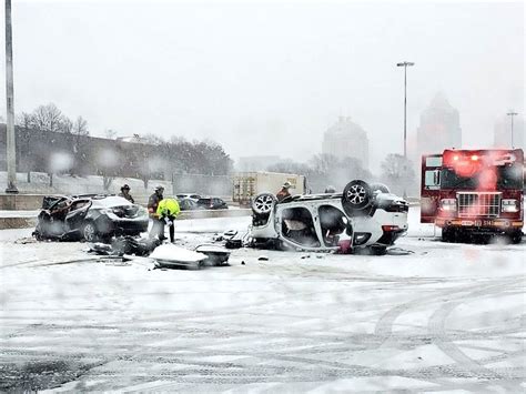 Crime Briefs Two Dead After Hwy 401 Crash Involving Wrong Way Driver