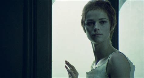 The Night Porter – [FILMGRAB]