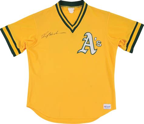 Circa Rickey Henderson Oakland Athletics Signed Game Worn Wamrup