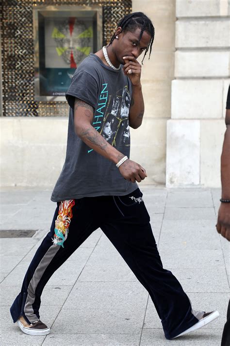 Travis Scott Outfits 16 Signature Looks Travis Scott Outfits Travis