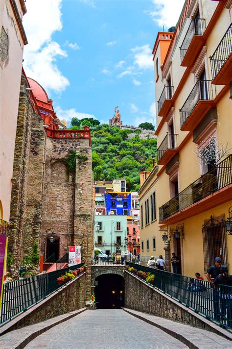 WALKING THE COLORFUL STREETS OF GUANAJUATO, MEXICO — THE TRAVELING GINGER