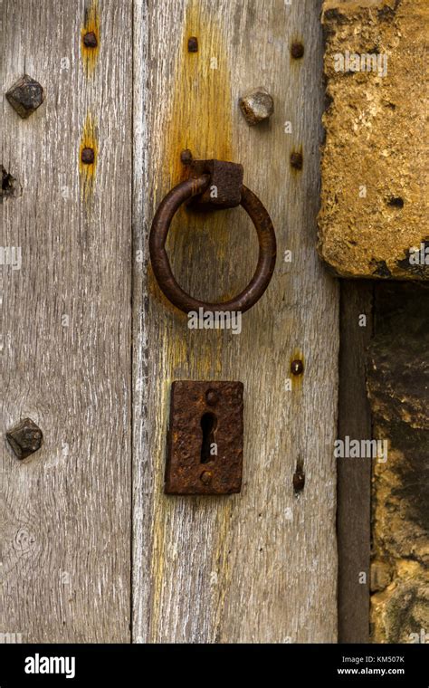 Old Wooden Castle Entrance Door Hi Res Stock Photography And Images Alamy