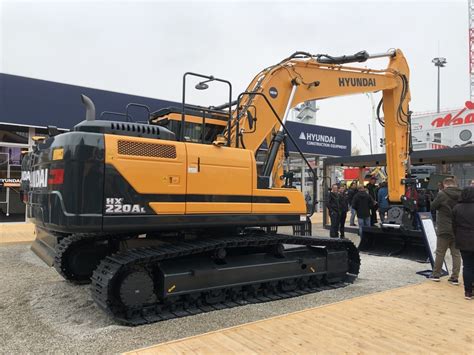 Hyundai Construction Equipment Europe Returns To Plantworx With New Models