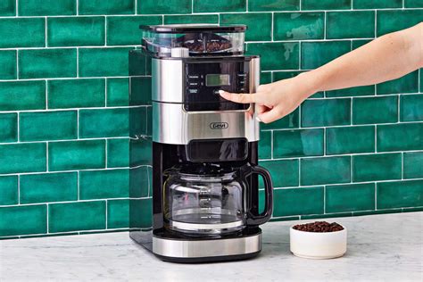 The 8 Best Coffee Makers With Grinders Of 2023 Tested By PEOPLE