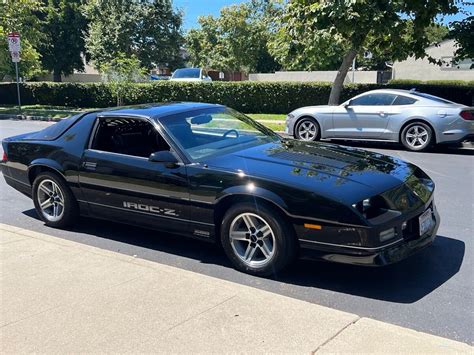 1987 Chevrolet Camaro Coupe Black RWD Automatic Classic Chevrolet