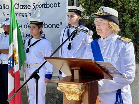 Capitaneria Di Porto La Cerimonia Del Passaggio Di Consegne