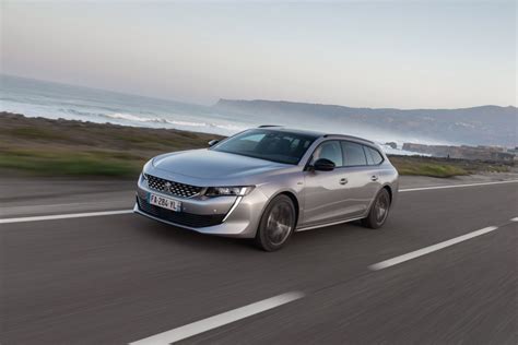 Photo Officielle Peugeot Sw Gt Line Gris Artense Essais Pr