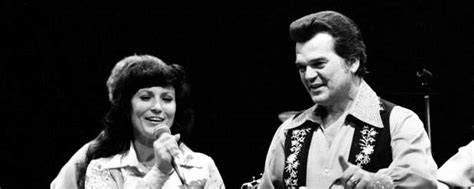 The History Behind the Country Duo Conway Twitty & Loretta Lynn | 100.9 ...