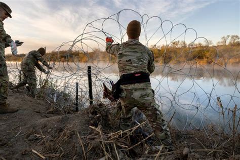 Razor Wire At The Border Supreme Court Says Feds Can Remove Barriers